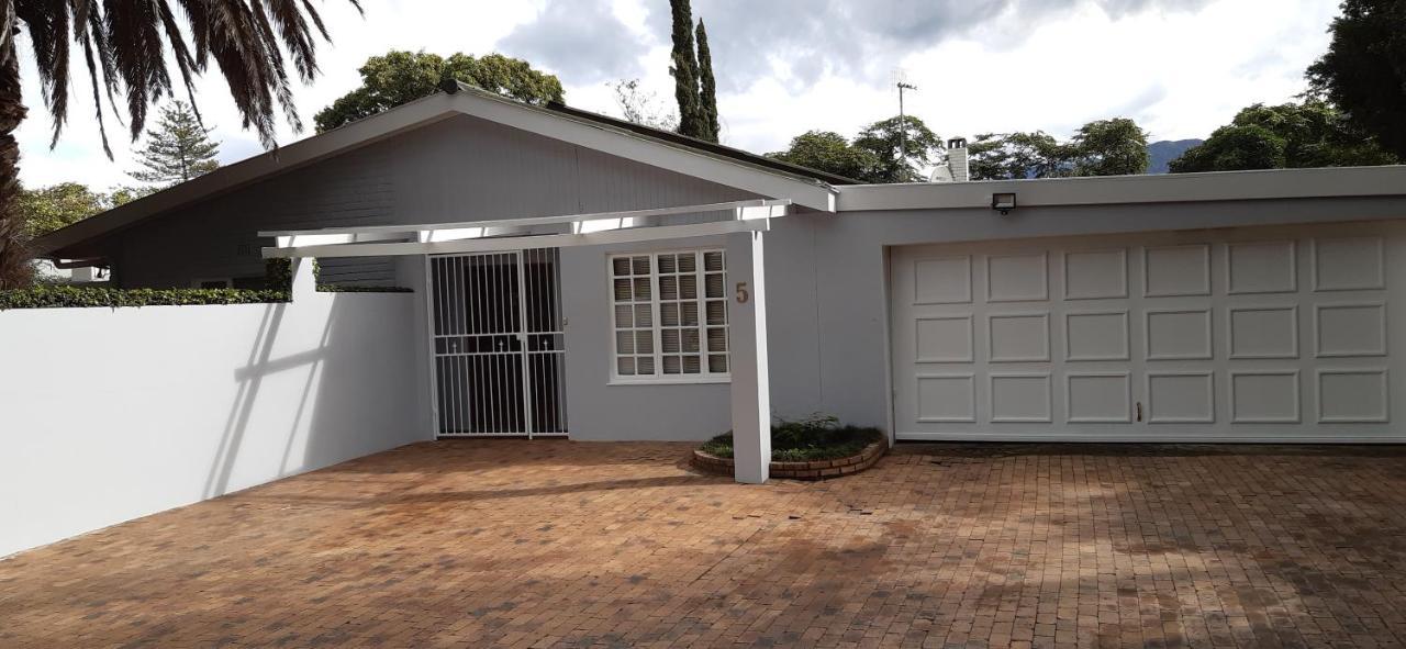 Swellendam Overnight Accommodation Bagian luar foto